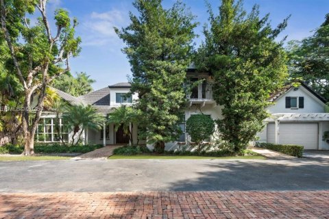 Casa en Pinecrest, Florida 5 dormitorios, 736.06 m2 № 1999708