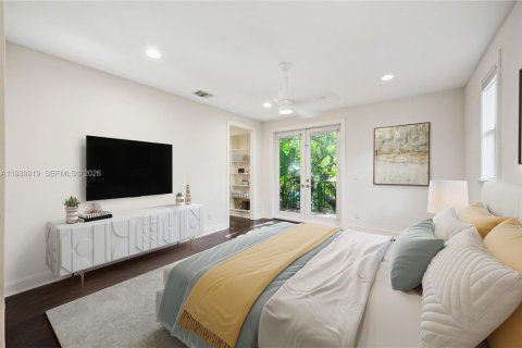 Casa en venta en Pinecrest, Florida, 5 dormitorios, 736.06 m2 № 1999708 - foto 11