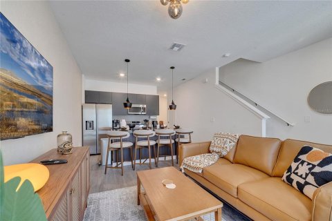 Снять в аренду таунхаус в Киссимми, Флорида 1 комната, 126.35м2, № 2220579 - фото 11