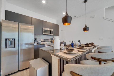 Снять в аренду таунхаус в Киссимми, Флорида 1 комната, 126.35м2, № 2220579 - фото 17