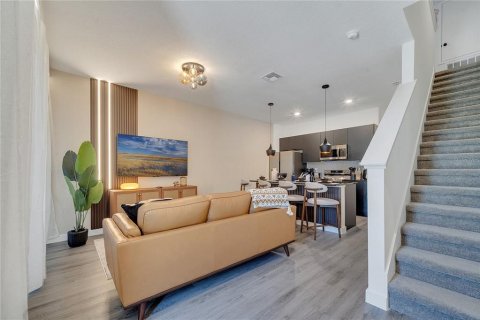 Снять в аренду таунхаус в Киссимми, Флорида 1 комната, 126.35м2, № 2220579 - фото 6