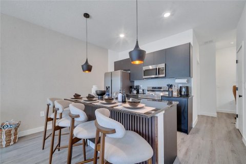 Снять в аренду таунхаус в Киссимми, Флорида 1 комната, 126.35м2, № 2220579 - фото 13