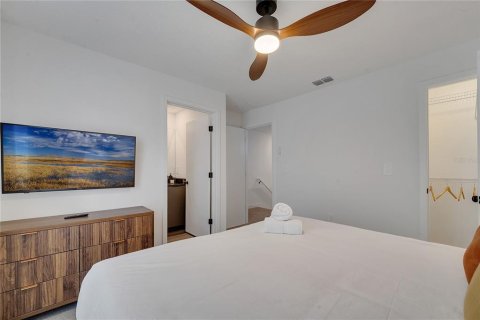 Снять в аренду таунхаус в Киссимми, Флорида 1 комната, 126.35м2, № 2220579 - фото 30