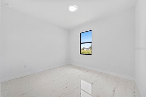 Casa en venta en Lehigh Acres, Florida, 3 dormitorios, 195.19 m2 № 2354406 - foto 9
