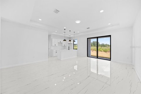 Casa en venta en Lehigh Acres, Florida, 3 dormitorios, 195.19 m2 № 2354406 - foto 20