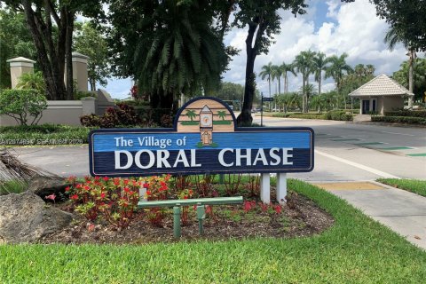 Townhouse in Doral, Florida 3 bedrooms, 176.33 sq.m. № 2312011