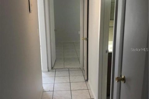 Condo in Orlando, Florida, 2 bedrooms № 2207784 - photo 8