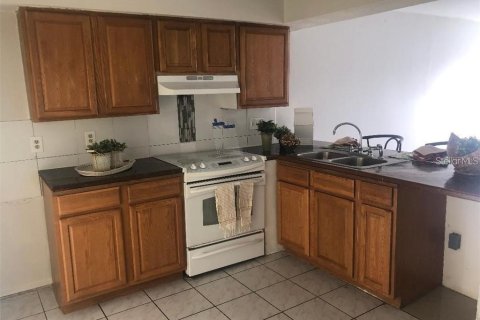 Condo in Orlando, Florida, 2 bedrooms № 2207784 - photo 3