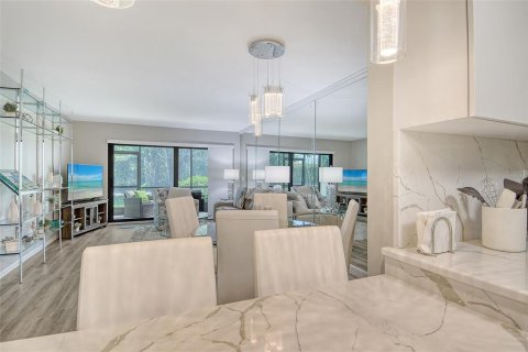 Condo in Longboat Key, Florida, 2 bedrooms  № 1787442 - photo 12