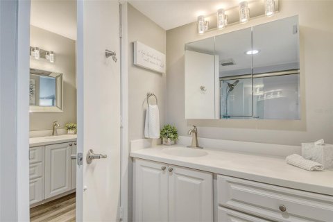 Condo in Longboat Key, Florida, 2 bedrooms  № 1787442 - photo 19