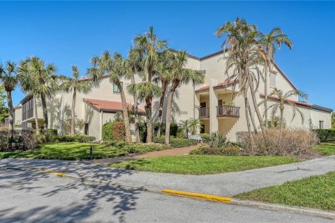 Condo in Longboat Key, Florida, 2 bedrooms  № 1787442 - photo 1