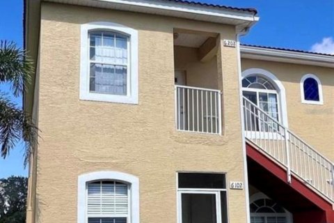 House in Kissimmee, Florida 2 bedrooms, 91.14 sq.m. № 2167150