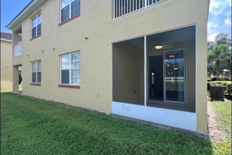 House in Kissimmee, Florida 2 bedrooms, 91.14 sq.m. № 2167150 - photo 11