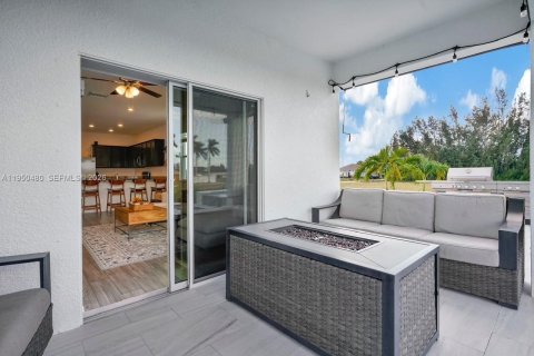 Villa ou maison à vendre à Cape Coral, Floride: 4 chambres № 2006549 - photo 29