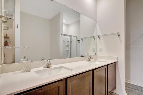 Villa ou maison à vendre à Cape Coral, Floride: 4 chambres № 2006549 - photo 20