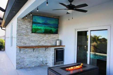 Villa ou maison à vendre à Cape Coral, Floride: 4 chambres № 2006549 - photo 30