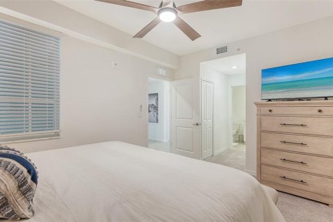 Condo in Venice, Florida, 2 bedrooms in WELLEN PARK  № 1442179 - photo 21