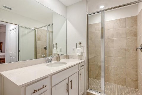 Condo in Venice, Florida, 2 bedrooms in WELLEN PARK  № 1442179 - photo 25
