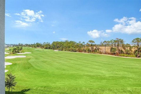 Condo in Venice, Florida, 2 bedrooms in WELLEN PARK  № 1442179 - photo 11