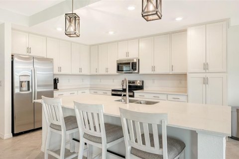 Condo in Venice, Florida, 2 bedrooms in WELLEN PARK  № 1442179 - photo 14