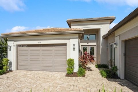 Villa ou maison à vendre à Port St. Lucie, Floride: 3 chambres, 239.69 m2 № 2146493 - photo 4