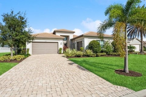Villa ou maison à vendre à Port St. Lucie, Floride: 3 chambres, 239.69 m2 № 2146493 - photo 3