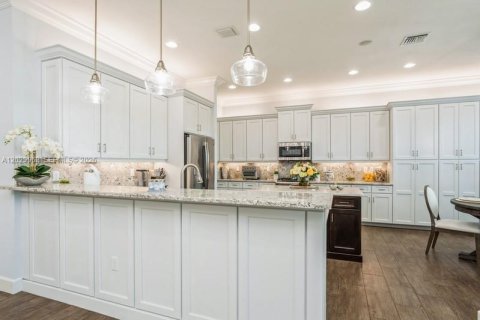 Villa ou maison à vendre à Port St. Lucie, Floride: 3 chambres, 239.69 m2 № 2146493 - photo 10