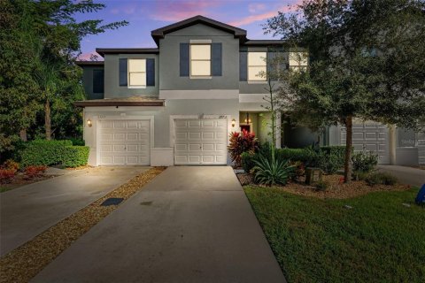 Adosado en Lutz, Florida 3 dormitorios, 151.8 m2 № 2151154