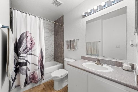 Condominio en alquiler en Lakewood Ranch, Florida, 2 dormitorios, 100.33 m2 № 2283405 - foto 22