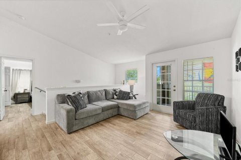 Condominio en alquiler en Lakewood Ranch, Florida, 2 dormitorios, 100.33 m2 № 2283405 - foto 4