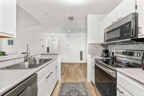 Condominio en alquiler en Lakewood Ranch, Florida, 2 dormitorios, 100.33 m2 № 2283405 - foto 20