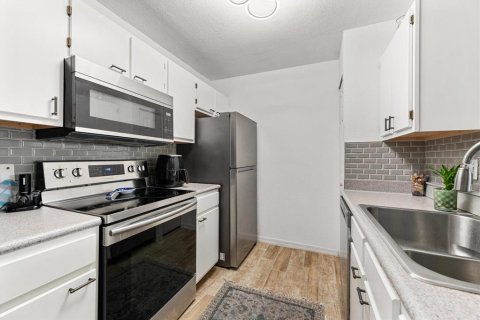 Condominio en alquiler en Lakewood Ranch, Florida, 2 dormitorios, 100.33 m2 № 2283405 - foto 19