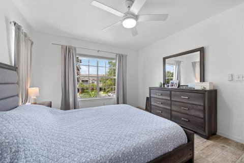 Condominio en alquiler en Lakewood Ranch, Florida, 2 dormitorios, 100.33 m2 № 2283405 - foto 8