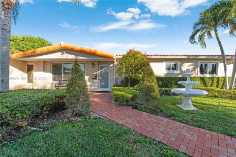 Casa en venta en Miami, Florida, 4 dormitorios, 173.17 m2 № 2007426 - foto 30