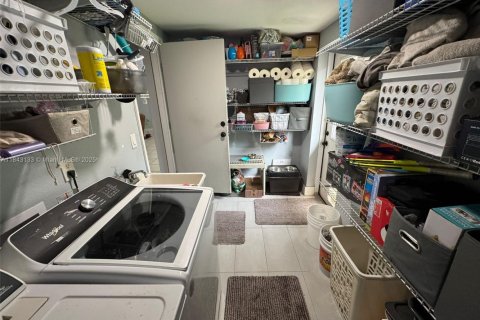 Купить виллу или дом в Майами, Флорида 1 комната, 135.92м2, № 1939981 - фото 23