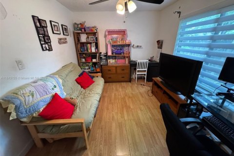 Купить виллу или дом в Майами, Флорида 1 комната, 135.92м2, № 1939981 - фото 17