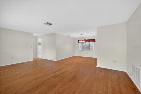 Villa ou maison à vendre à Hudson, Floride: 2 chambres, 130.9 m2 № 1902021 - photo 9