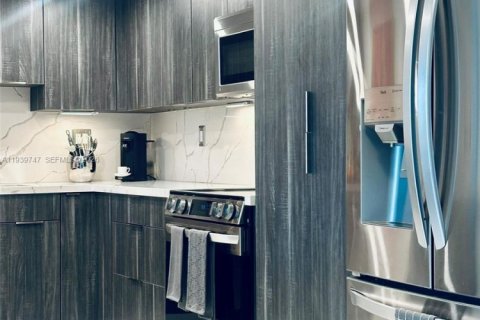 Condominio en venta en Miami, Florida, 2 dormitorios, 83.52 m2 № 2152678 - foto 15