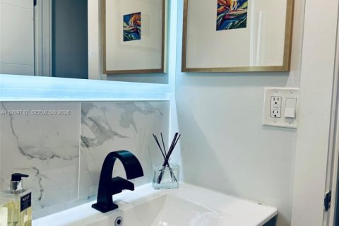 Condominio en venta en Miami, Florida, 2 dormitorios, 83.52 m2 № 2152678 - foto 21
