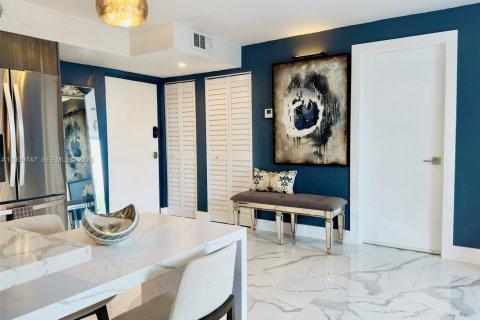 Condominio en venta en Miami, Florida, 2 dormitorios, 83.52 m2 № 2152678 - foto 5