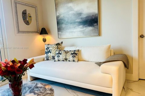 Condominio en venta en Miami, Florida, 2 dormitorios, 83.52 m2 № 2152678 - foto 2