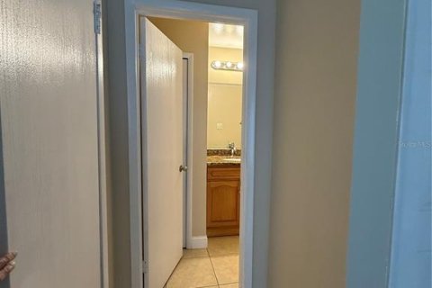 Снять в аренду кондоминиум в Киссимми, Флорида 4 комнаты, 84.54м2, № 2110816 - фото 21