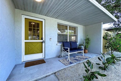 House in Bradenton, Florida 3 bedrooms, 102.84 sq.m. № 2303342 - photo 5