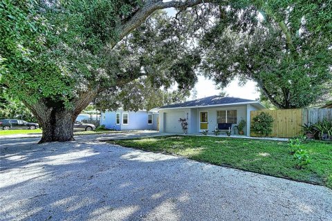 House in Bradenton, Florida 3 bedrooms, 102.84 sq.m. № 2303342 - photo 3