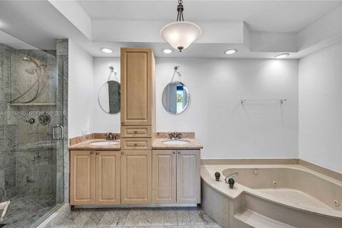 Купить кондоминиум в Авентура, Флорида 2 спальни, 130.06м2, № 2009797 - фото 29