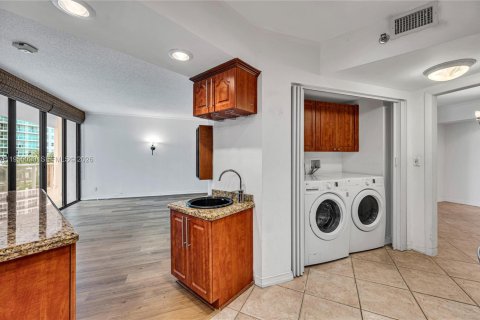 Купить кондоминиум в Авентура, Флорида 2 спальни, 130.06м2, № 2009797 - фото 19