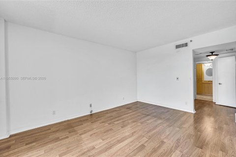 Купить кондоминиум в Авентура, Флорида 2 спальни, 130.06м2, № 2009797 - фото 26