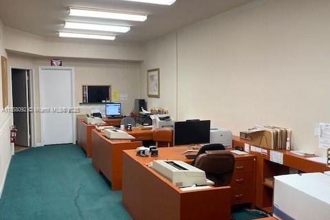 Propiedad comercial en venta en Hollywood, Florida № 1979345 - foto 4