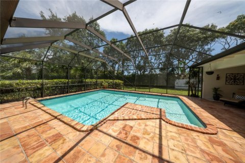 Villa ou maison à vendre à Palmetto Bay, Floride: 4 chambres, 248.98 m2 № 2172707 - photo 3