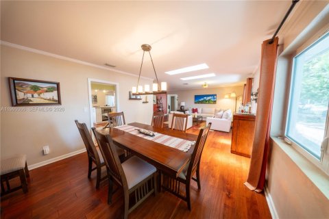 Villa ou maison à vendre à Palmetto Bay, Floride: 4 chambres, 248.98 m2 № 2172707 - photo 14